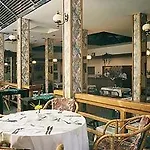 Hotel Na Ostrove