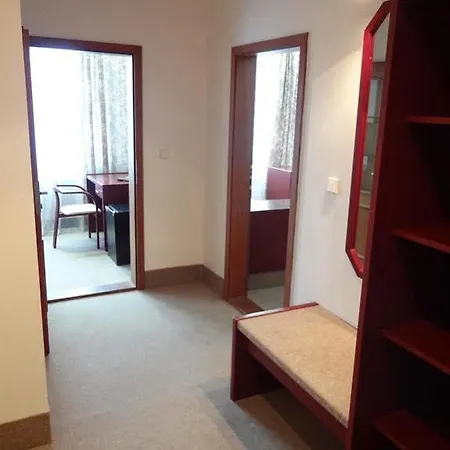 Na Ostrove Otel 3*